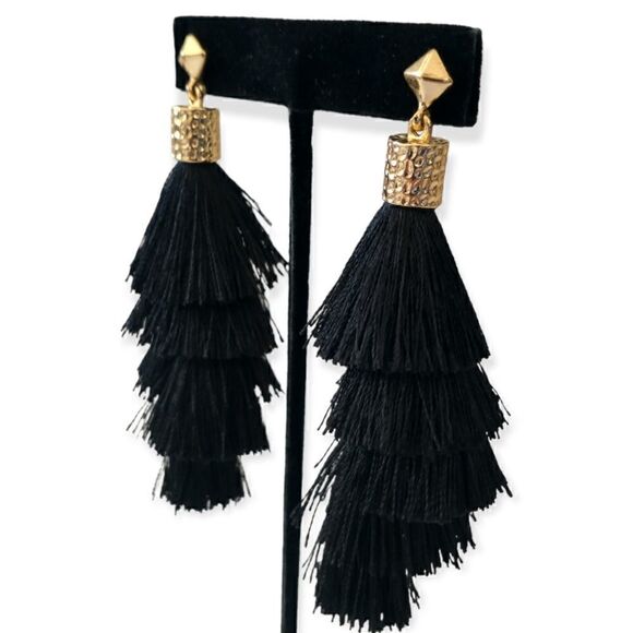 Black Tassel Dangle Earrings Witchy Gold Tone Lightweight Gypsy Boho Hippie Goth - Picture 4 of 16